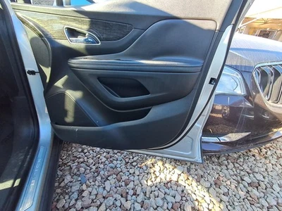 Used Front Right Door Interior Trim Panel fits: 2014 Buick Encore  Grade A Foto 1 de 4