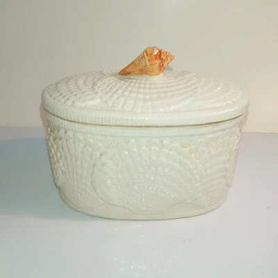 Plato de baratija vintage de cerámica con tapa ovalada de 6" con patrón de carcasa en relieve Japón Foto 1 de 4