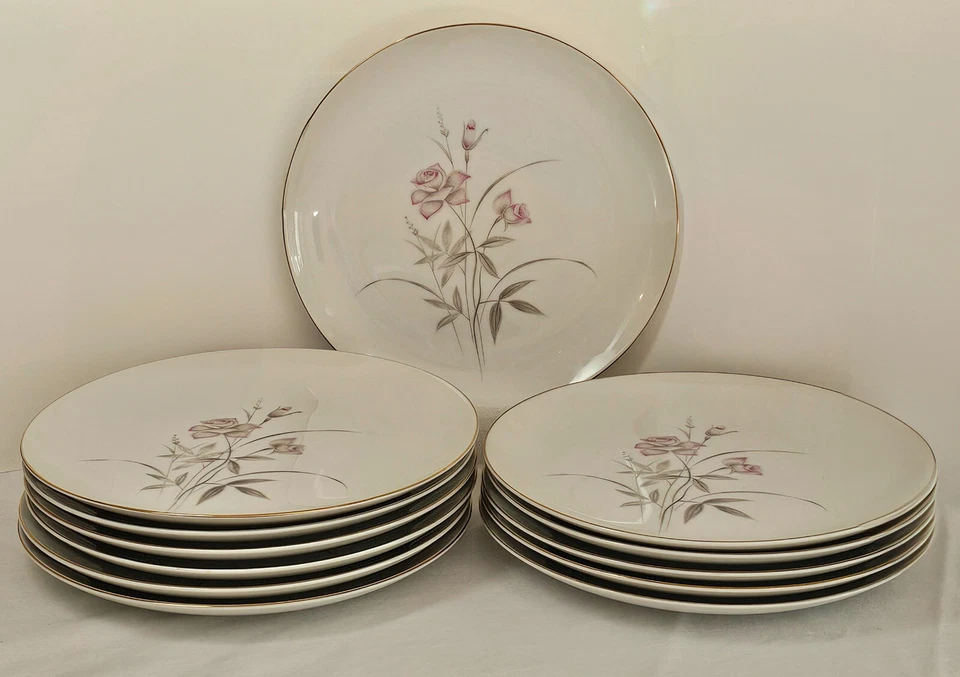 很棒! Royal Sovereign 腮红玫瑰中国 - 大号餐盘 13 件套 — 第 1/3 张图片
