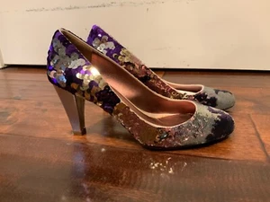 Scarpe décolleté Miu viola e argento con paillettes punta tonda tacco, taglia 38 (IT) 8 (US) - Foto 1 di 9