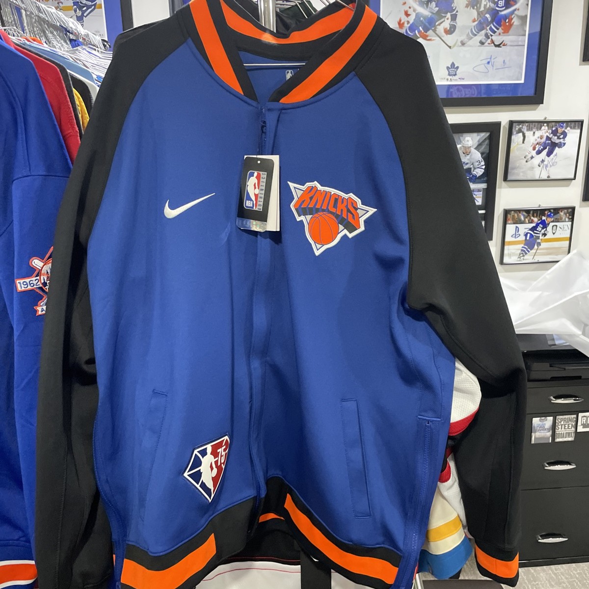Nike New York Knicks NBA Jackets for sale | eBay Nike New York Knicks NBA Jackets for sale | eBay