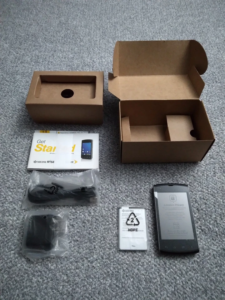 Smartphone Kyocera Rise C5155 - 3G Ranura MicroSD Pantalla LCD 3.5" Foto 1 de 4