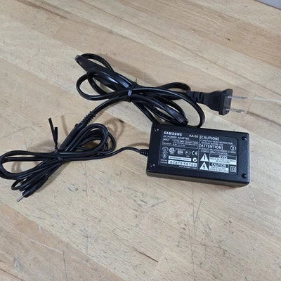 Samsung AA-E6 Camcorder Charger/ Mains Adaptor 8.4v 1.5a Power Cord OEM Original - Image 1 of 3