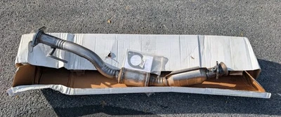 Walker Ultra EPA 14626 Direct Fit Catalytic Converter for 4.2l chevy gmc saab - Image 1 of 4