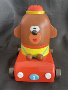 Coche de carreras Hey Duggee con sonidos - Imagen 1 de 5