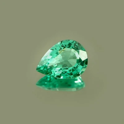 Lab Grown Colombian Hydrothermal Emerald Loose Gemstone Pear Cut 3.30 CT - Image 1 of 4