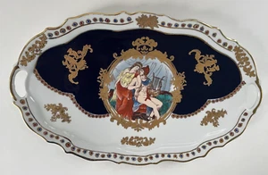 Vintage Limoges 8x11" Teller handbemalt Liebhaber Szene weiß blau Gold Akzente A01667 - Bild 1 von 7