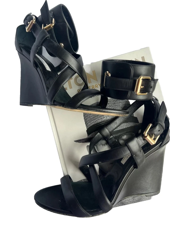 Brian Atwood Wedge Sandal With Ankle Strap Size 38 Made In Italy  Foto 1 de 3