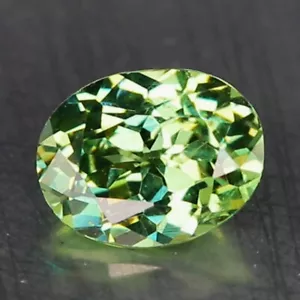 Video 0.52cts Natural Demantoid Garnet Namibia Vivid Forest Green Hue B638 - Picture 1 of 2