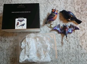 2020 Hallmark Keepsake Spooky Outdoor Halloween Ornament Set Lot Owl Bat Raven - Picture 1 of 3