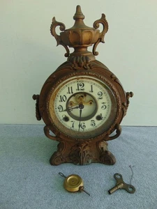 RELOJ ESTATUA ANTIGUO ANTIGUO NEW HAVEN MOVIMIENTO ESCAPE ABIERTO ESFERA PORCELANA AGUJAS - Imagen 1 de 16