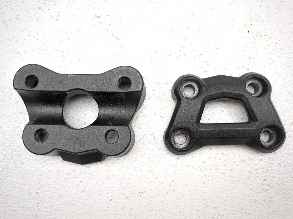 Juego de abrazaderas elevadores de manillar 16-19 Can Am Spyder F3-T SE6 par Foto 1 de 4