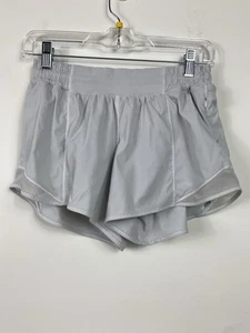 Lululemon Hotty Hot 3,5 Zoll Shorts gefüttert Damengröße 6 hellgrau Reißverschlusstasche - Bild 1 von 10