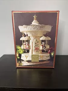 NEU Lenox Holiday Carnival Swing Herzstück Spieluhr Karussell Weihnachtsmann # 6115950 - Bild 1 von 3