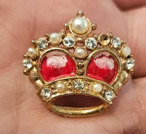 Jeweled Metal Crown Pinback stayed with the royalties best - Picture 1 of 2