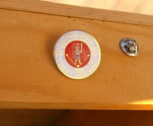 Tri County Tournament Village Hills Lompoc VAFB 1988 Orcutt Santa Maria Pinback - Imagen 1 de 5
