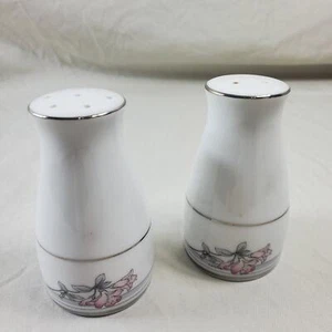 Vintage Noritake Salt and Pepper Shakers Legendary Tarkington Discontinued READ - Picture 1 of 7