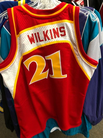 Dominique Wilkins  Atlanta Hawks  Jersey NBA MENS MITCHEL & NESS  RED/YELLOW Cover