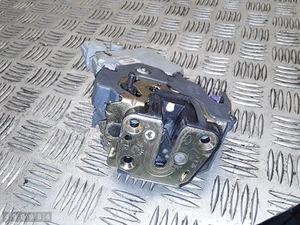 2004 NISSAN X-TRAIL LOCK DOOR DOOR MOTOR REAR RHD RIGHT SIDE 825528H710 - Picture 1 of 5