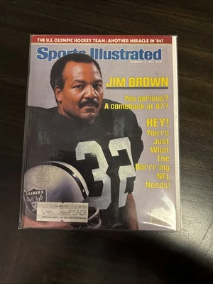 Sports Illustrated (12 de diciembre de 1983) Jim Brown haciendo un regreso a la NFL? Bolsa/Tablero Foto 1 de 4