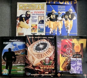 (5) Michigan Wolverines Football Program Lot Bowl Games 100th Homecoming - Picture 1 of 6