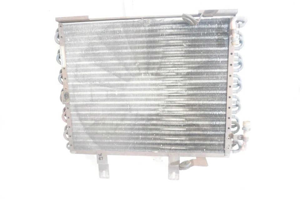 Condensador aire acondicionado BMW E30 86-91 325i 325e 325is 325es 325ix Foto 1 de 4