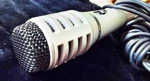 PHILIPS SBC3031 Unidirectional dynamic microphone 600ohm. - Picture 1 of 2