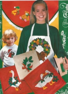 973 Iron On Christmas Transfer Patterns for Paint or Embroidery Vintage 1990s - Picture 1 of 5