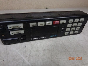 Motorola Spectra ASTRO VHF UHF Remote Mount Radio W7 Control Head HLN6432D-A - Picture 1 of 2