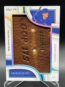 2023 Panini Immaculate Diego Cartaya Auto Jumbo Fielding Glove Signatures 1/1 - Picture 1 of 3