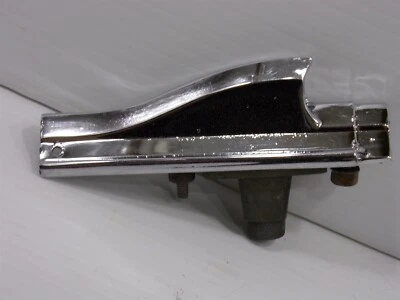 1966 Chrysler New Yorker Fender Turn Signal OEM 2575625 LH - Image 1 of 4