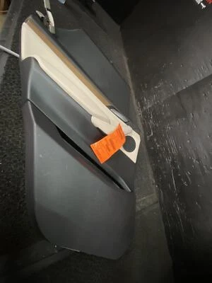 BMW X3 2013 lado del conductor trasero interior puerta panel de moldura ostra/negro Foto 1 de 4