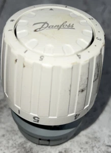 Thermostatic operator Danfoss Valve Built In Sensor And Dial Mounted Nos Surplus - Picture 1 of 12
