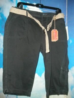 NEW by NO BOUNDARIES NOBO, BLACK, CAPRI CARGO JUNIORS SIZE 19, FREE USA SHIPPING - Image 1 of 4