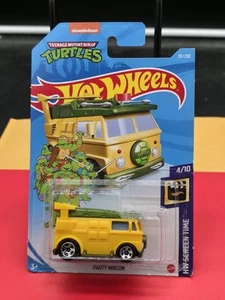 2020 Hot Wheels Teenage Mutant Ninja Turtles PARTY WAGON #39 HW Screen Time #4 - Picture 1 of 2