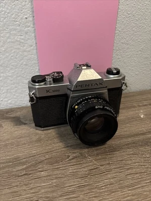 Asahi Pentax K1000 SLR 35mm  Film  Camera/For Parts Or Repair - Image 1 of 4