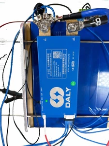 DALY Smart Active Balance BMS 8-17S 100A Bluetooth NOVITÀ must have 0% IVA - Foto 1 di 12