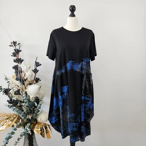 Italy Kleid – Jersey trifft Kunst-Design – mit Taschen 40 42 44 Schwarz - Bild 1 von 5