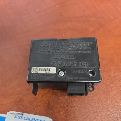 1998-2001 Chevy S10 Silverado Anti Theft Locking Keyless Entry Control Module  - Image 1 of 4