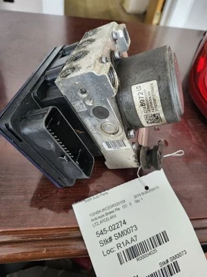 2016 Cadillac Escalade Anti-Lock Brake Part Assembly OEM - Image 1 of 4