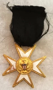 Caballeros Templarios Fraternal Esmalte y Metal Dorado Medalla De Colección con Águila Esmaltada - Imagen 1 de 1