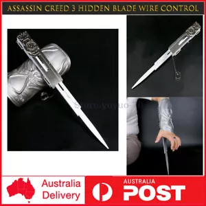 Assassin's Creed 3 Hidden Blade Safety Plastic Arrow Gift Wire Control - Foto 1 di 11