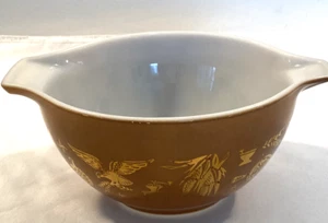 Pyrex Cinderella Bowl Brown 1 1/2 Pint #441 - Picture 1 of 4