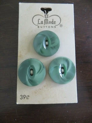 La Mode Buttons original on card, No.273 bake lite washable size 34 (7/8)Japan - Image 1 of 3