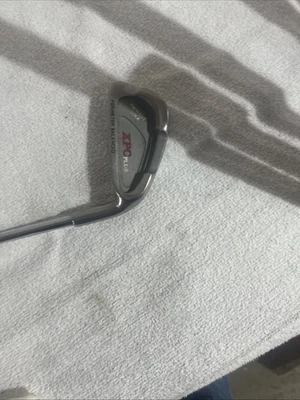 XPC Perimeter Balanced Gold Club Four Iron Twin Cut Sole - Image 1 of 4