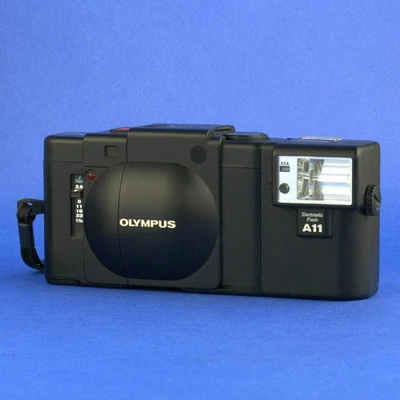 Пленочная камера Olympus XA со вспышкой A11 прекрасное состояние товара - Изображение 1 из 4