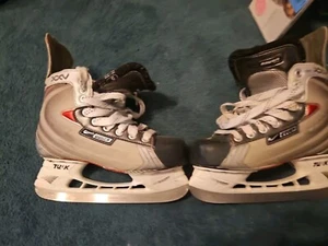 Nike Bauer Ice Vapor XXII Lightspeed 2 Ice Hockey Skates YOUTH US 6 - Picture 1 of 8