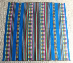 Tela Azul Peruana con Diseños Multicolores - Mantel - Alfombra - Manta - Imagen 1 de 7