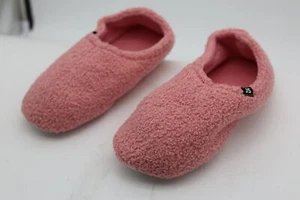 Pink Fur Indoor House Slippers Size 7/8 for Women - Picture 1 of 7