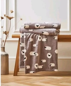 Sheep Fleece Throw Blanket Super Soft Cosy Bedding Home Decor - Picture 1 of 1